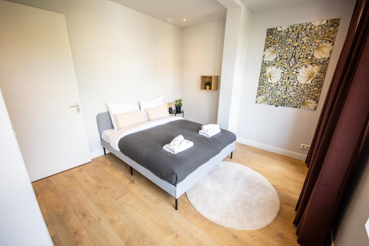 Quality 2 Bedroom Serviced 72m2 -vp2a- Rotterdam