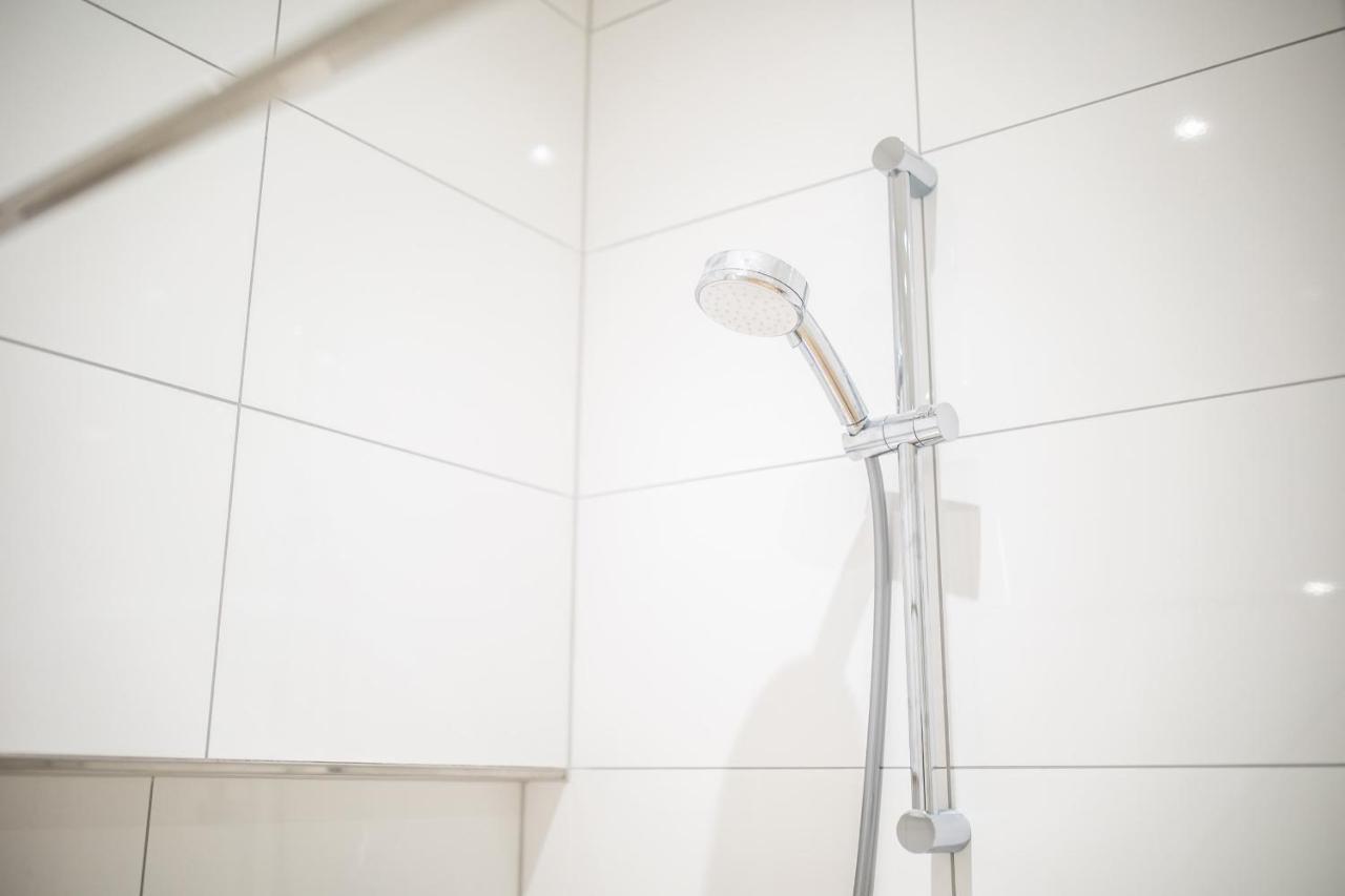 Apartment Quality 2 Bedroom Serviced 72m2 -vp2a- Rotterdam