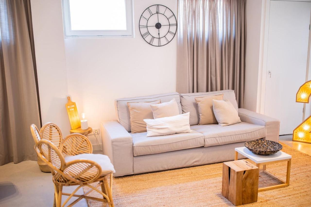 Tremendous 2-bedroom Serviced - 79 M2 *