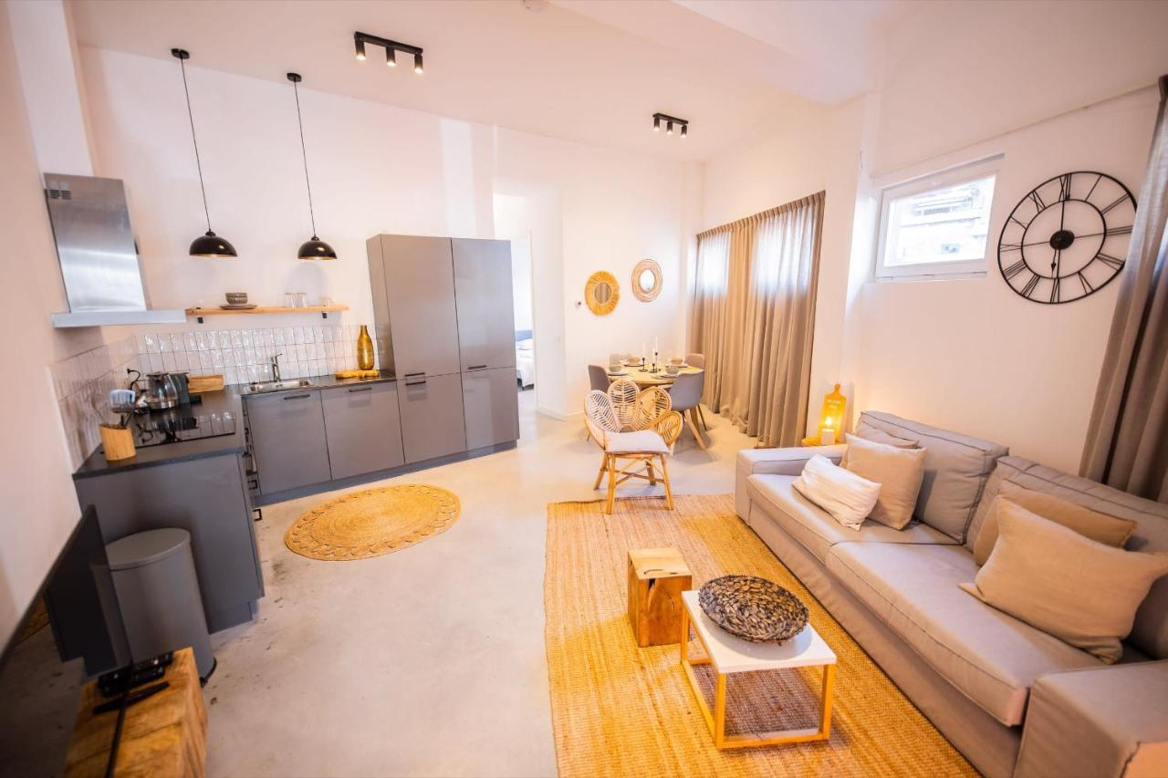 Tremendous 2-bedroom Serviced - 79 M2 Apartment *