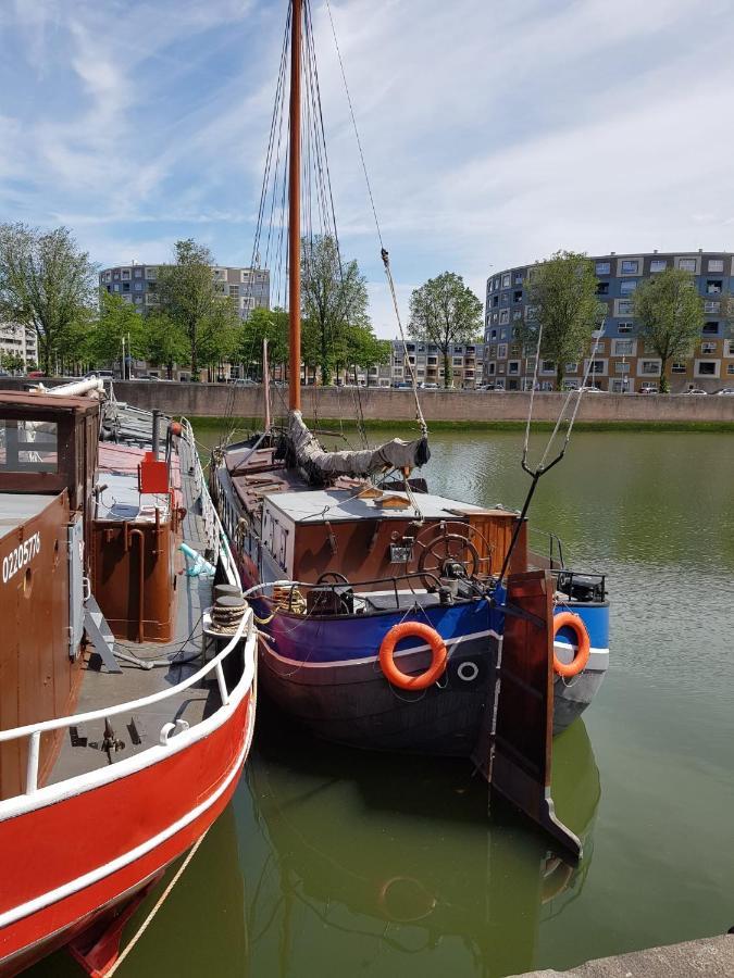 Boat-apartment Fokkelina * Rotterdam