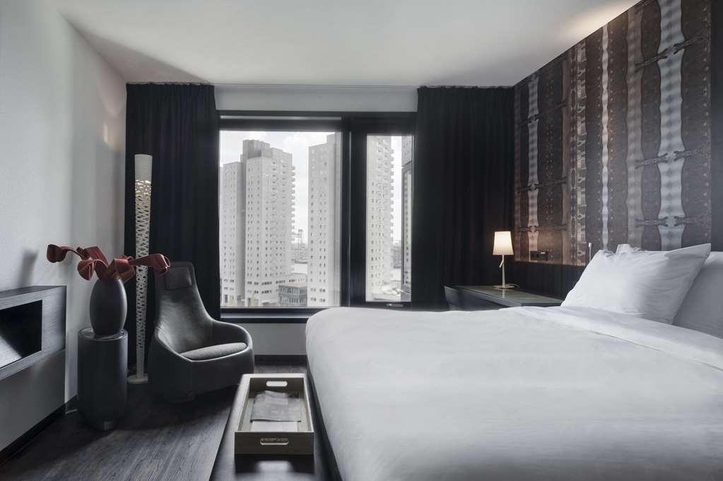 Hotel Mainport *