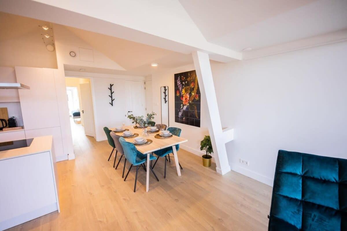 Vakantiehuis Grandly 3 Bedroom Serviced 83m2 -nb306g- Rotterdam
