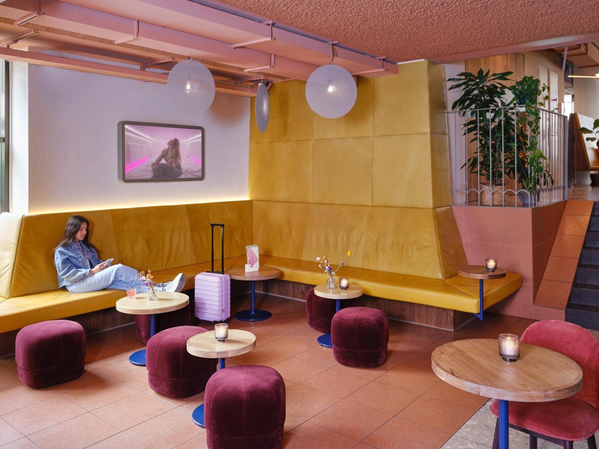 Cityhub Hotel 2*