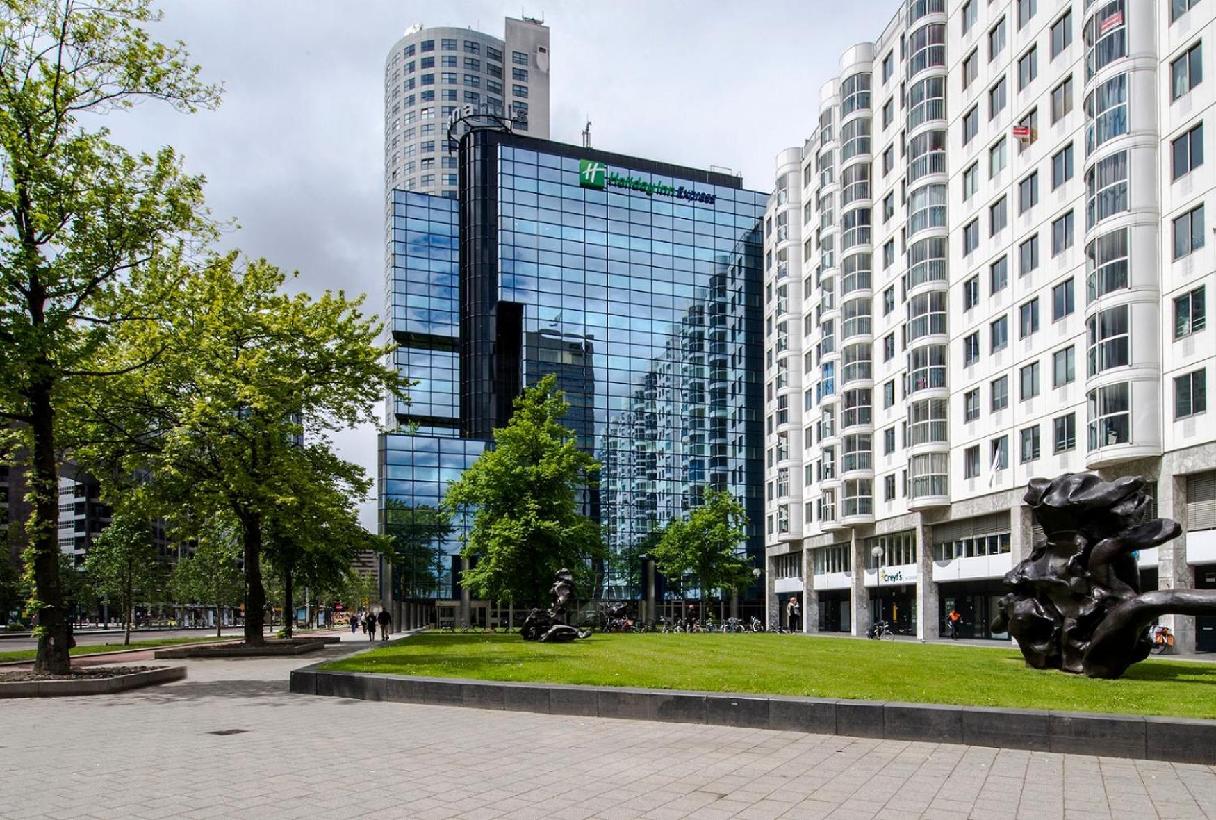 Express - Station By Ihg Hotel 3*