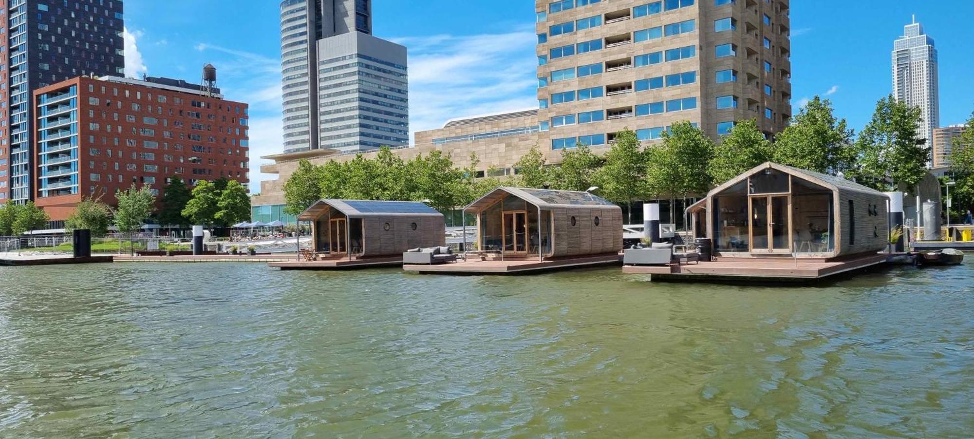 Wikkelboat Nr4 At Floating Rijnhaven *