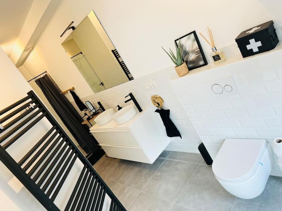 M Adam Iii Appartement