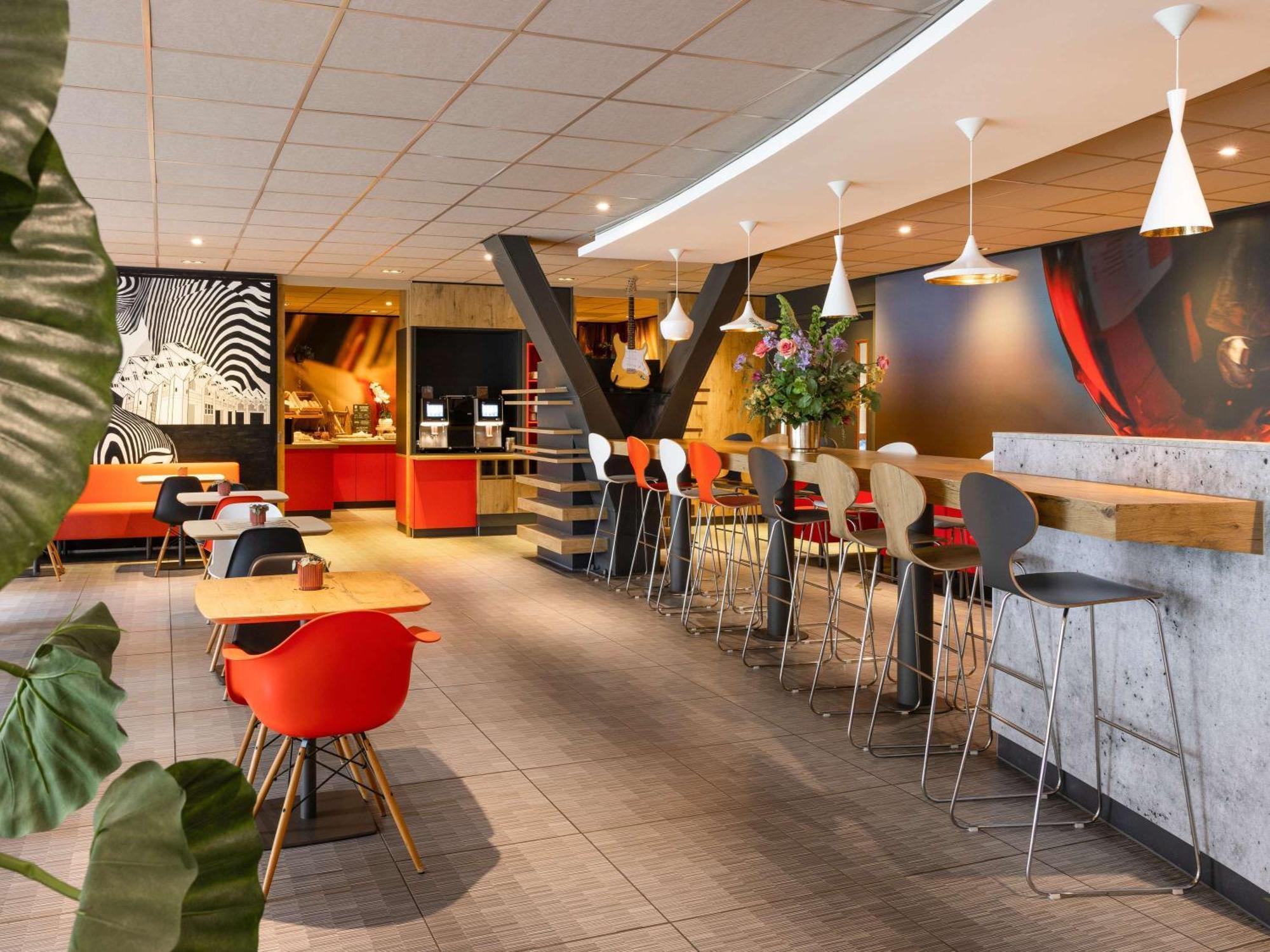 Ibis Centre 3*