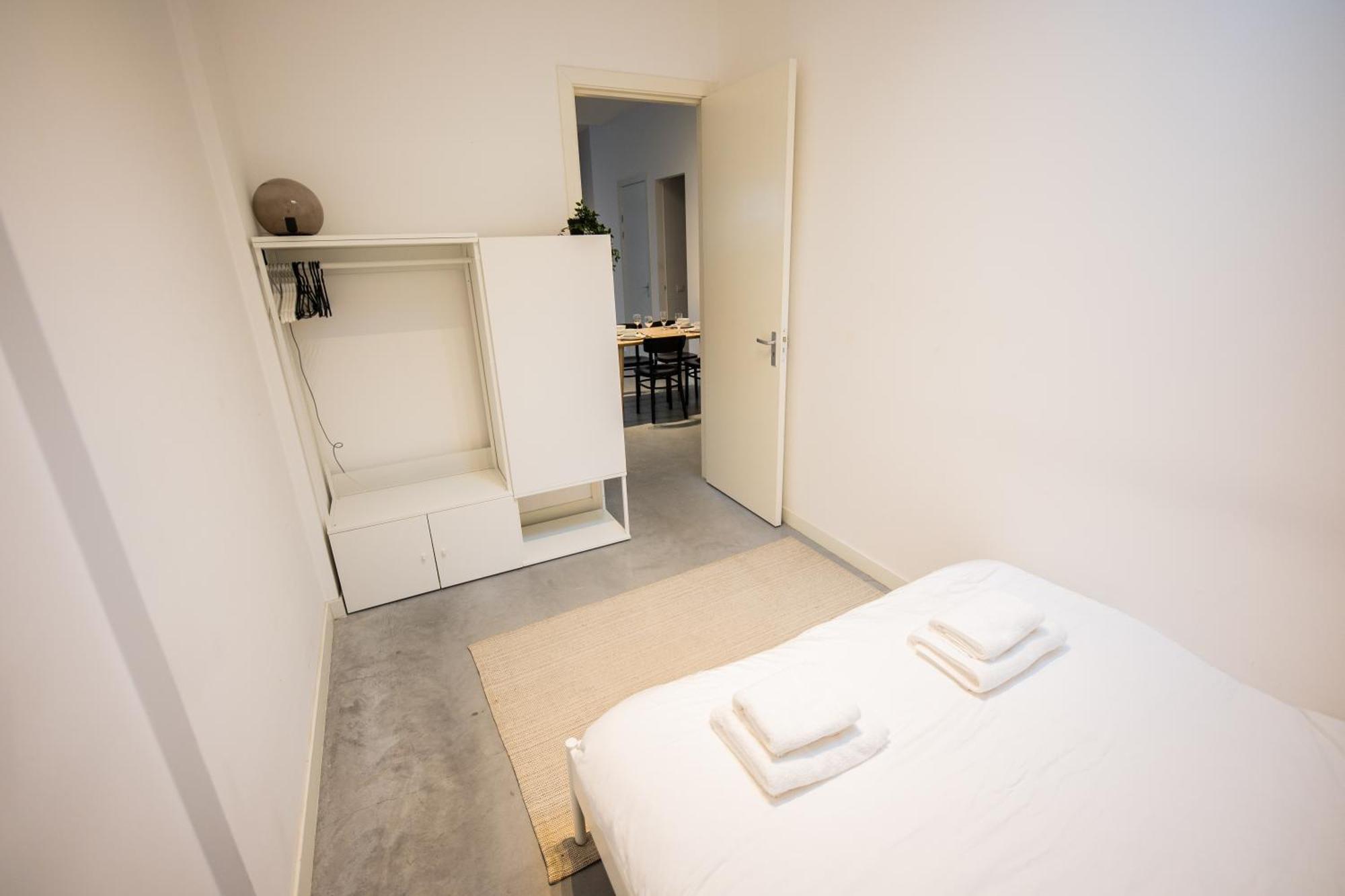 Lh - Lk Two-bedroom *