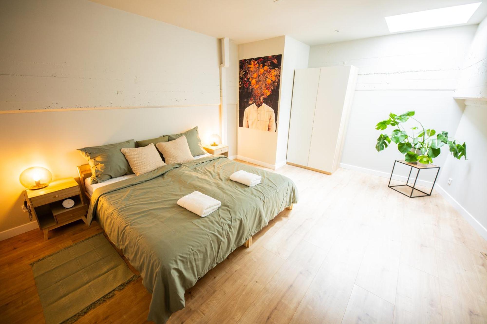 Two-bedroom Bs-bsh * Rotterdam