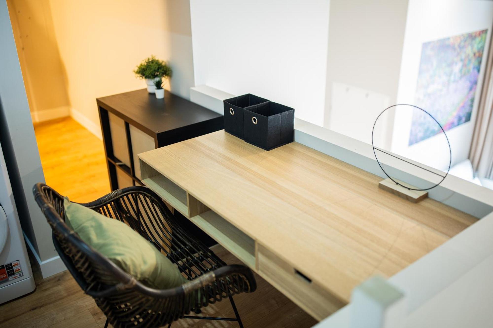 Two-bedroom Bs-bsh Appartement