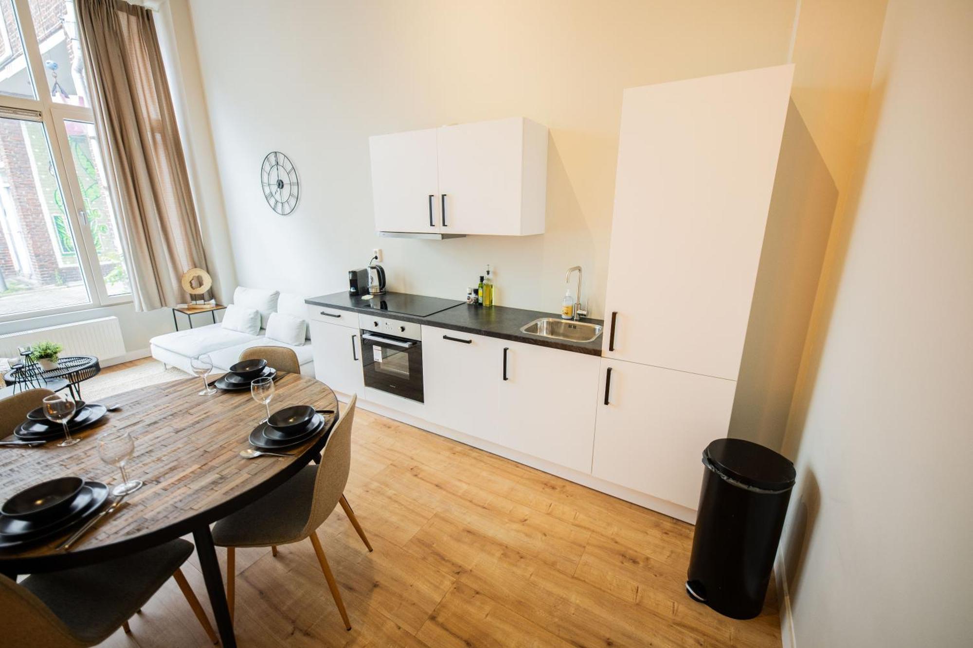 Two-bedroom Bs-bsh * Rotterdam