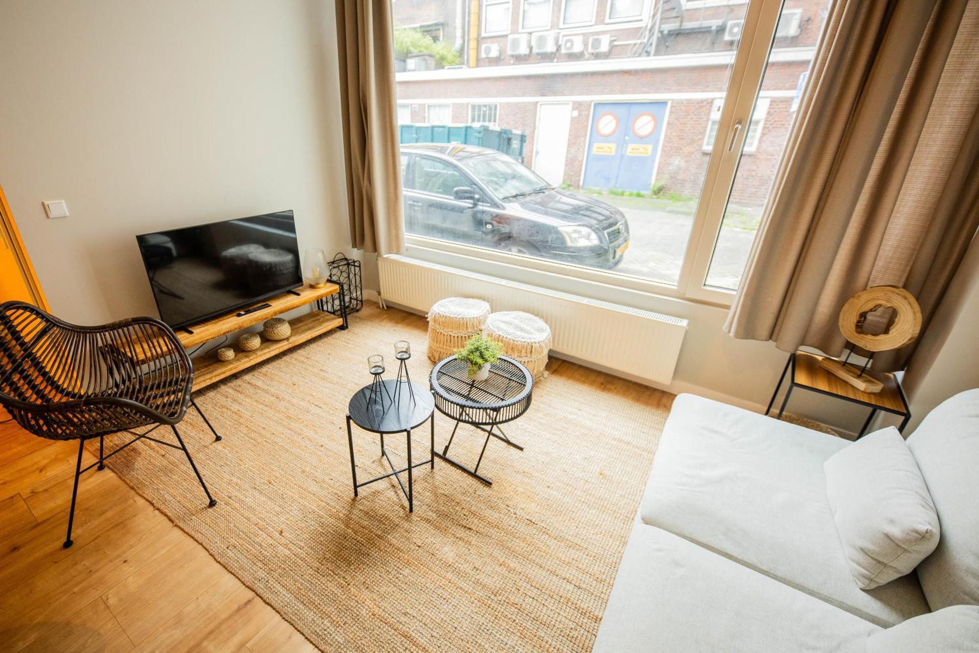 Two-bedroom Bs-bsh *