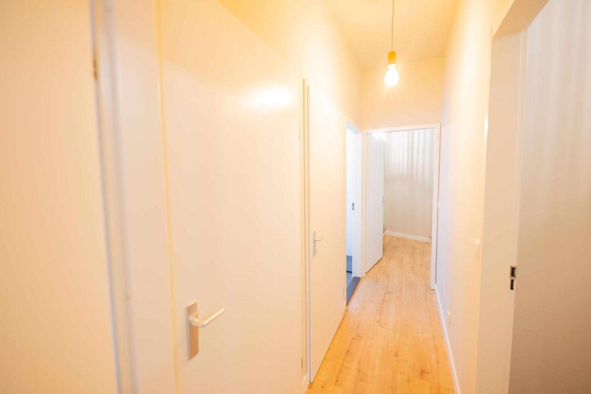Two-bedroom Bs-bsh Appartement