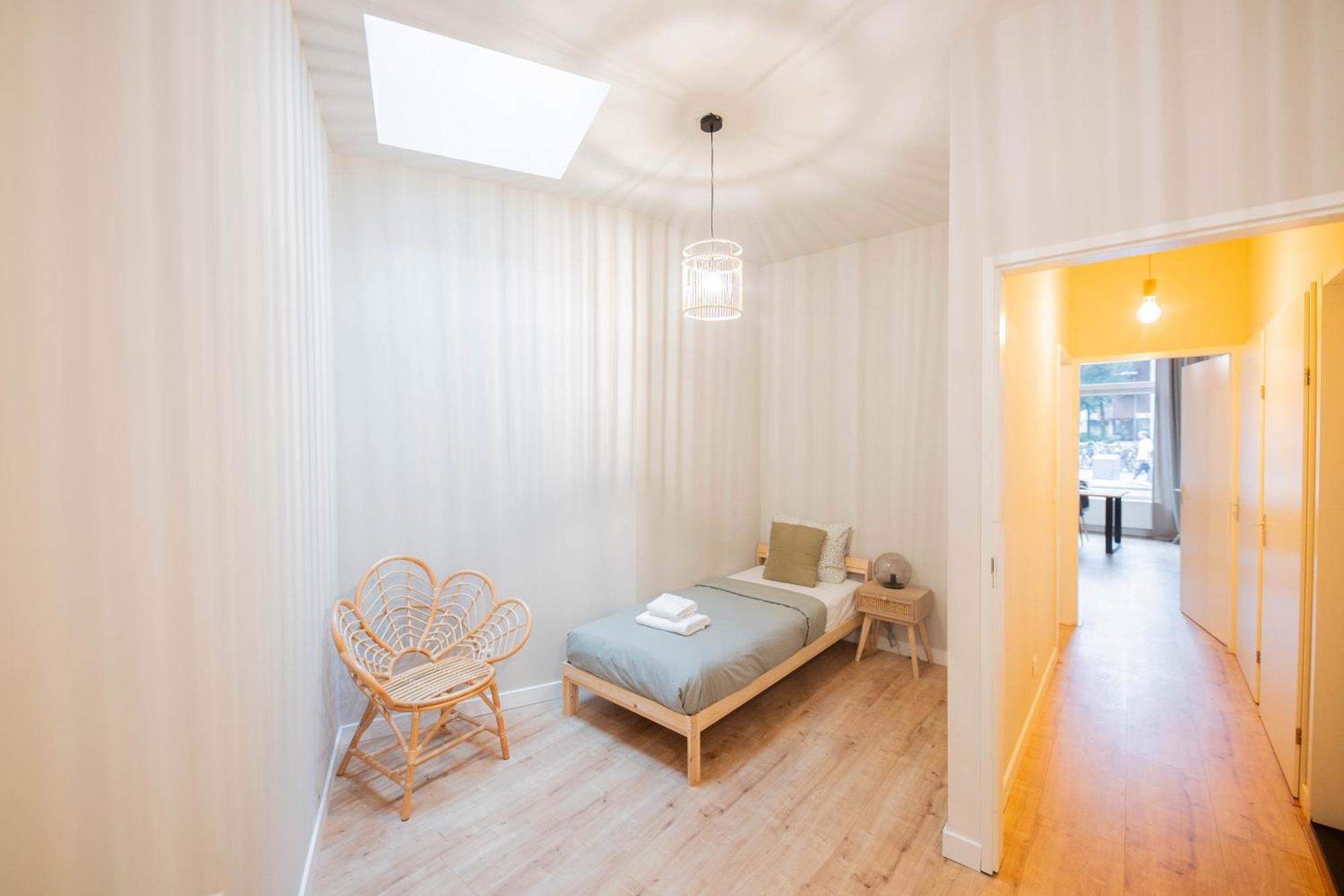 Two-bedroom Bs-bsh Appartement