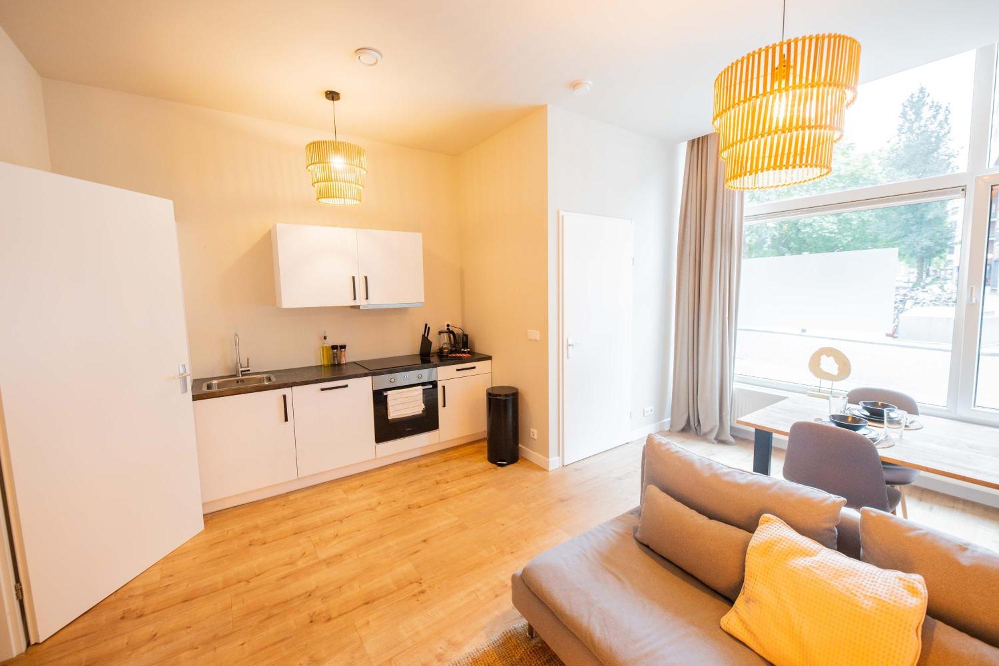 Two-bedroom Bs-bsh * Rotterdam