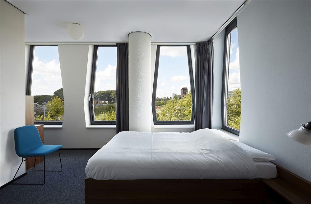 The Social Hub 3*