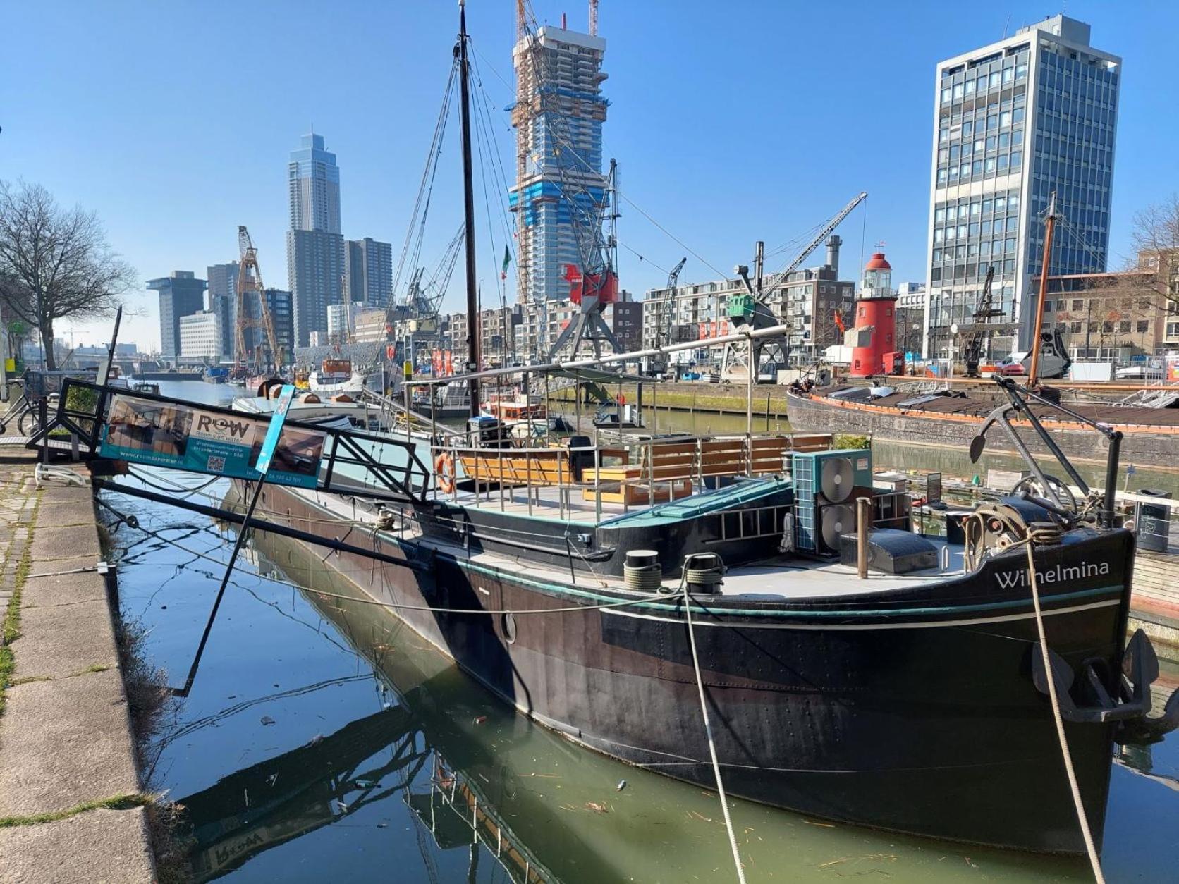 Boat On Water In Centrum Botel Rotterdam