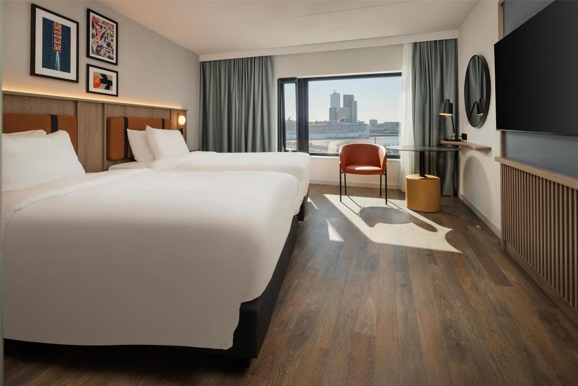 Doubletree By Hilton Centre Hotel 4*