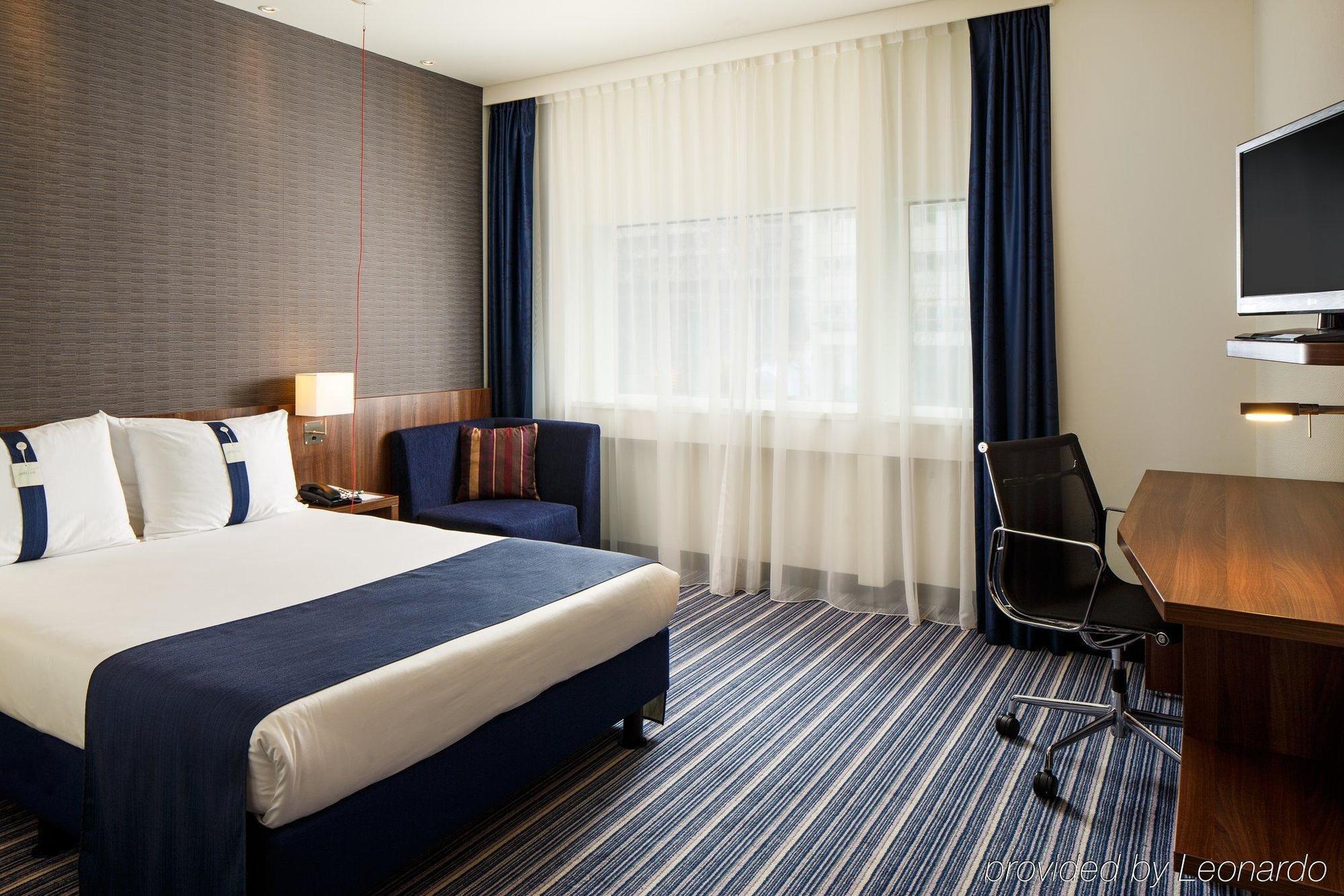 Express - Station By Ihg Hotel 3*