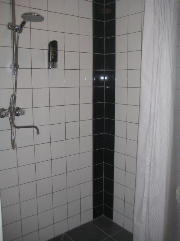 Floris Hotel 2*