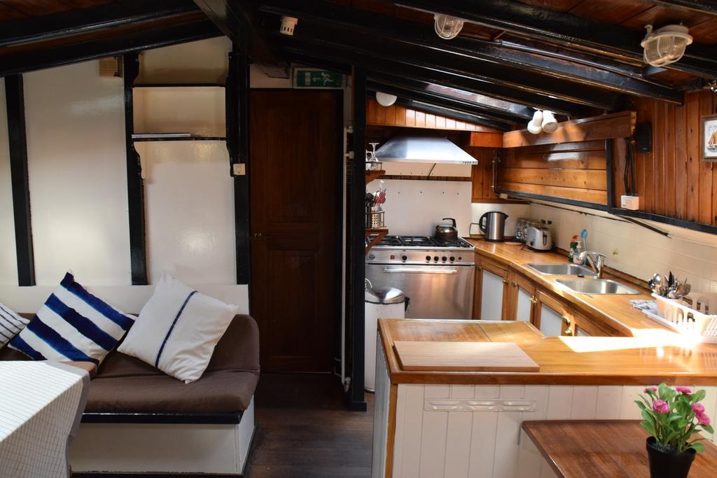 Botel Boat-apartment Fokkelina *
