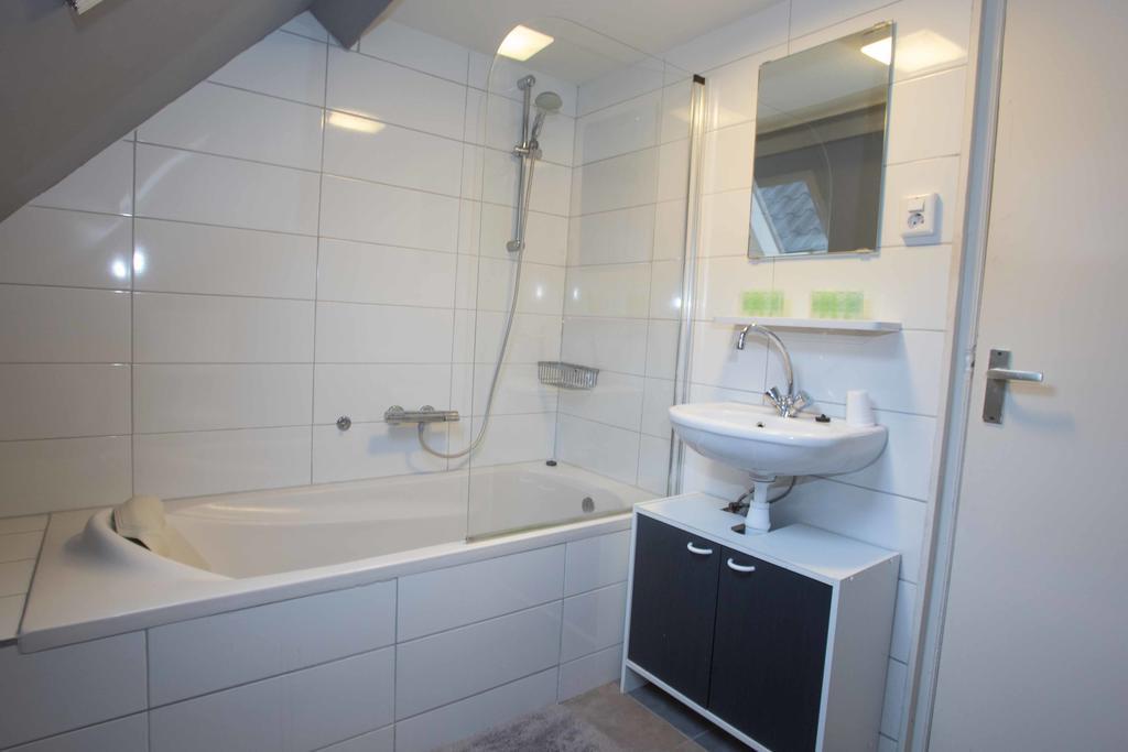 Self Check Inn Apartment 3*
