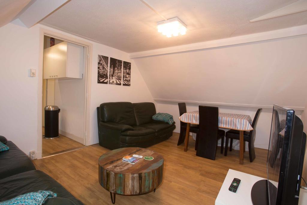 Self Check Inn Apartment Botel Rotterdam
