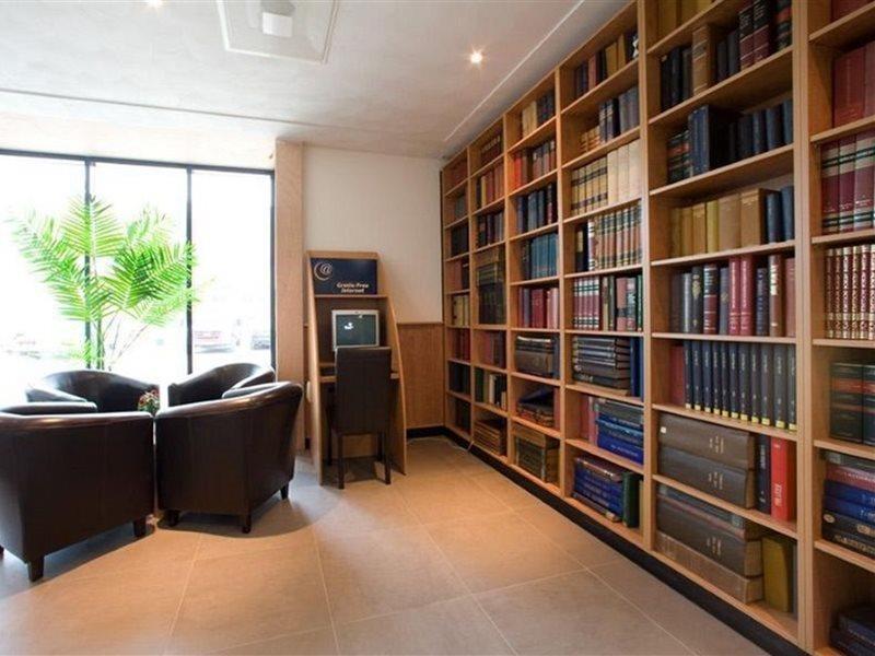 Hotel Bastion Alexander 4*