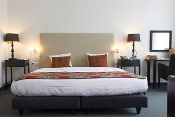Boutique Quartier Du Port 4*