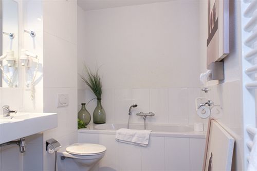 Hotel Boutique Quartier Du Port 4*