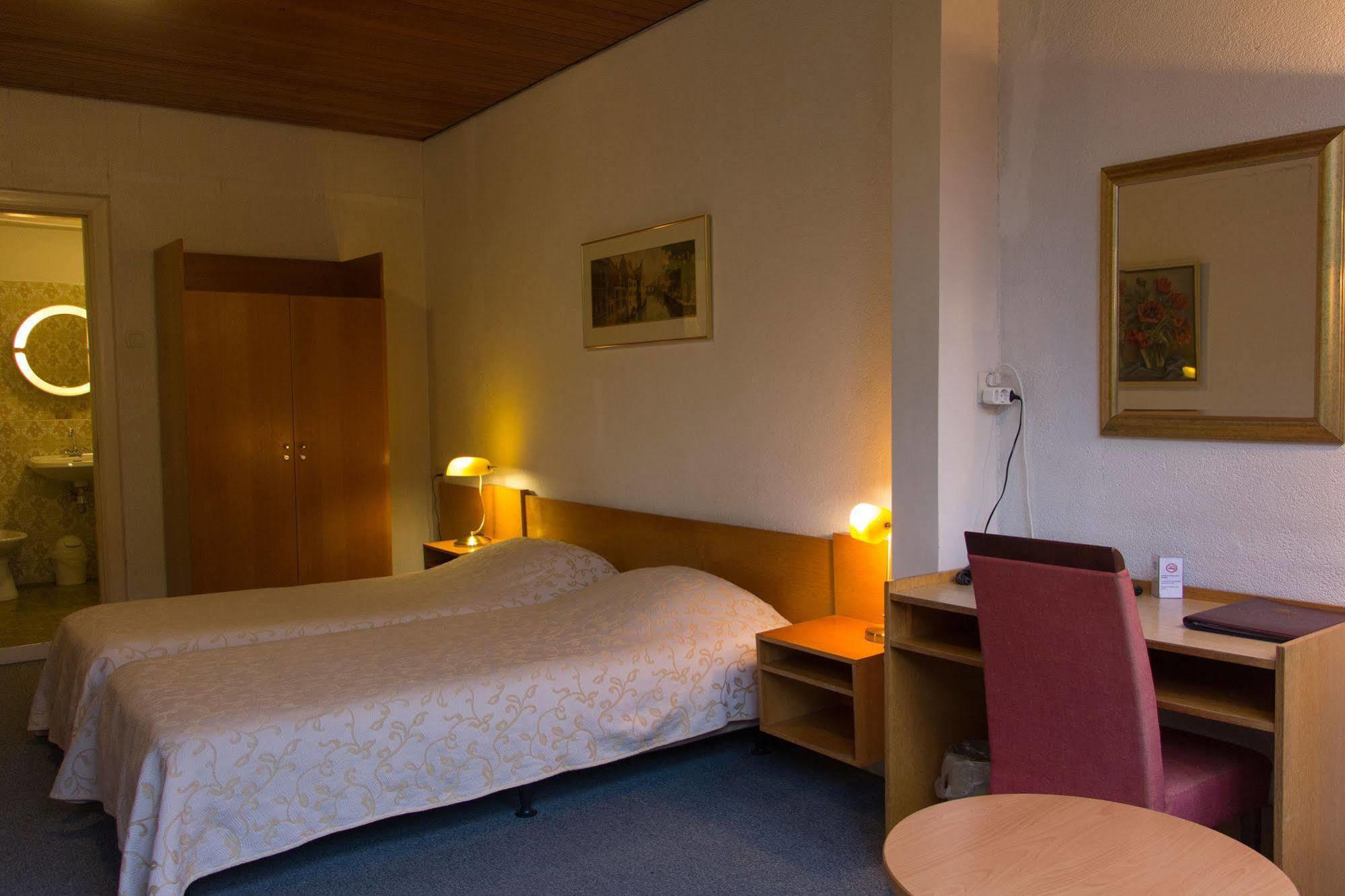 Walsum 3* Rotterdam