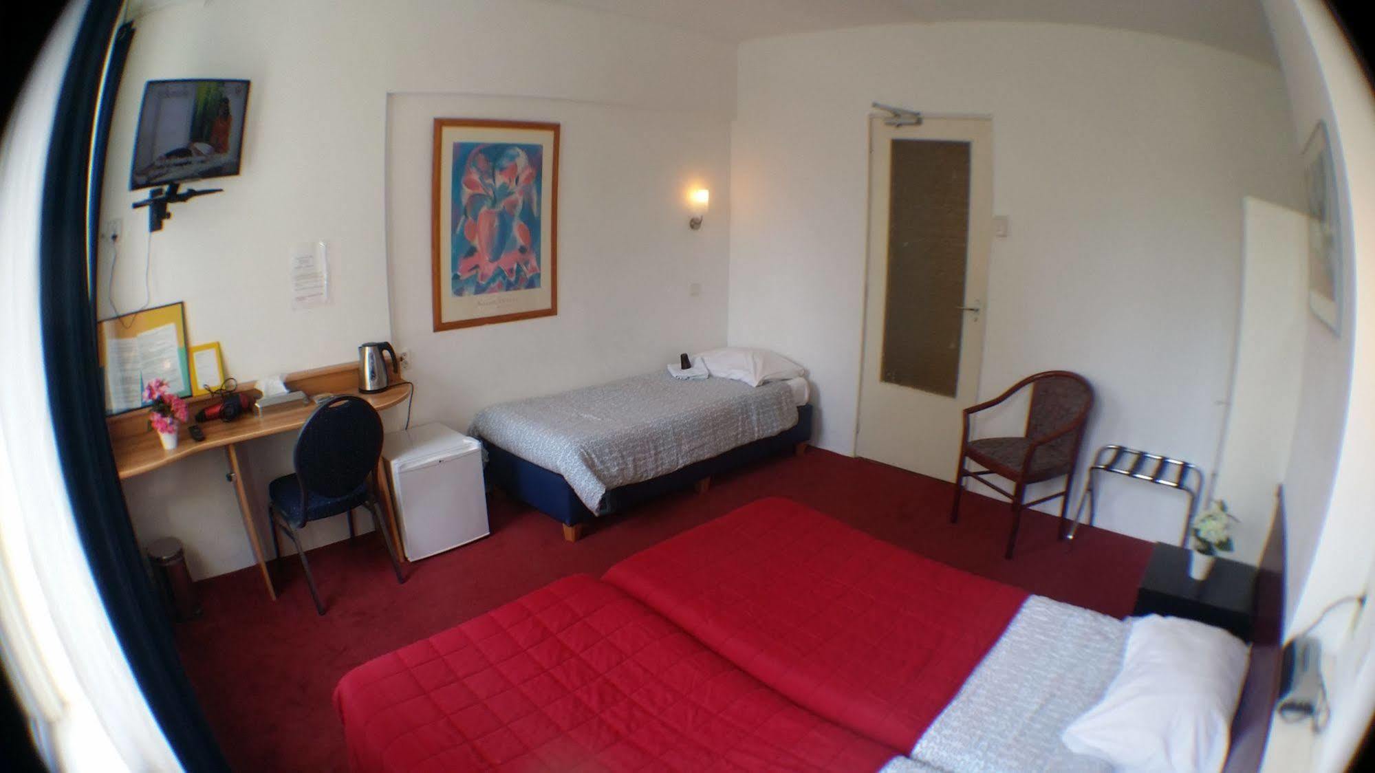 Hotel Baan 2*