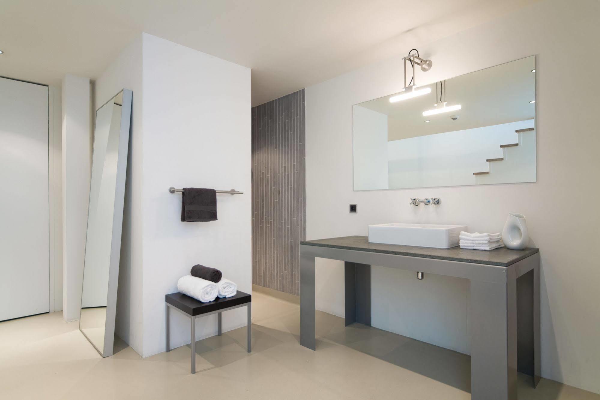 Stroom Hotel 4*