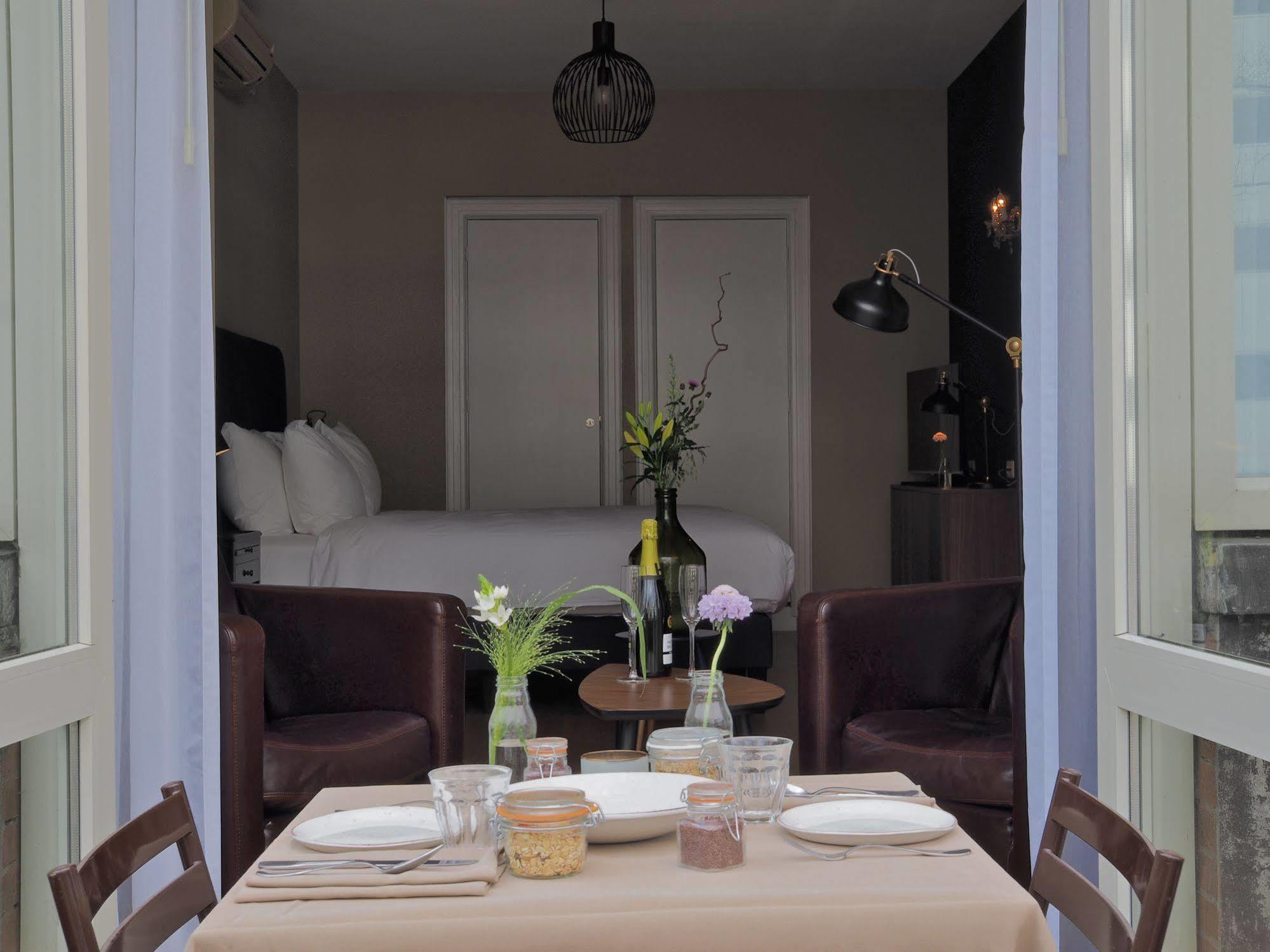 Boutique Quartier Du Port Hotel 4*