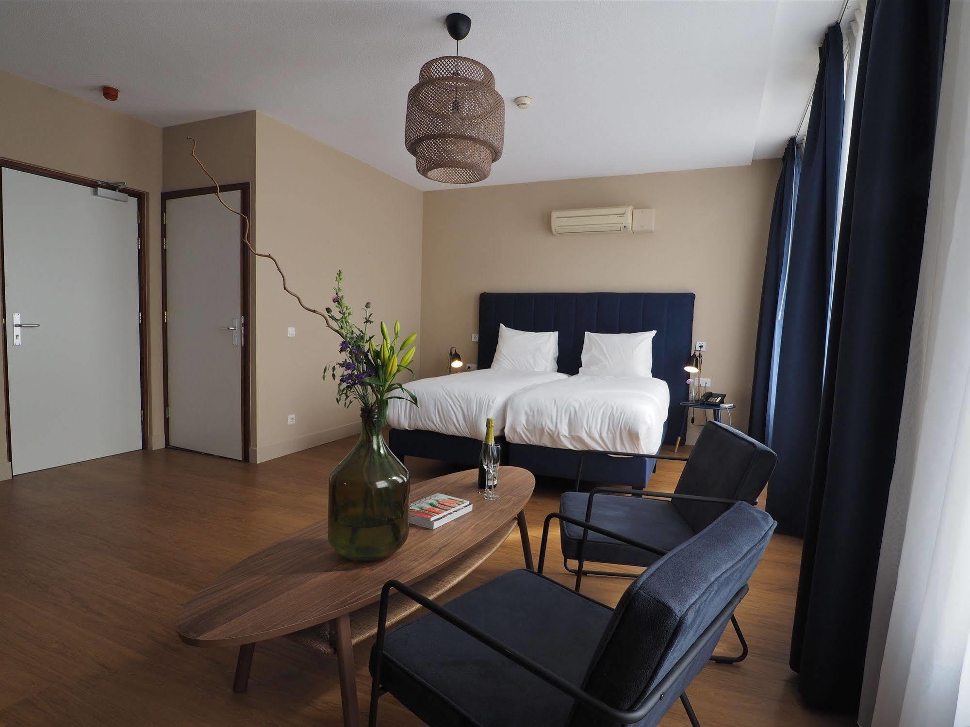 Hotel Boutique Quartier Du Port 4*