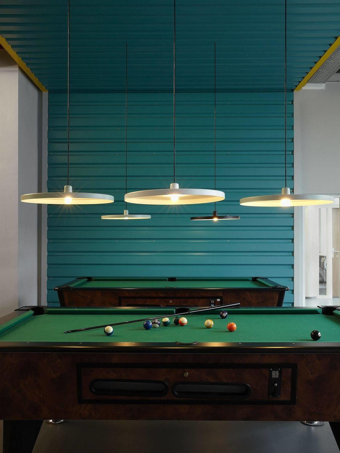 The Social Hub 3*
