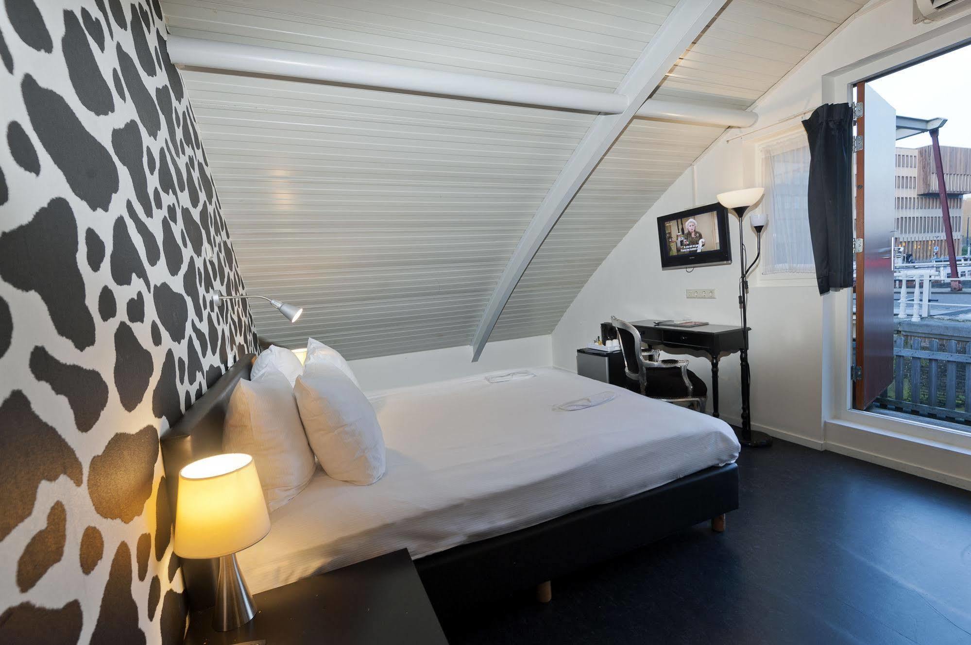 Hotel H2otel Rotterdam