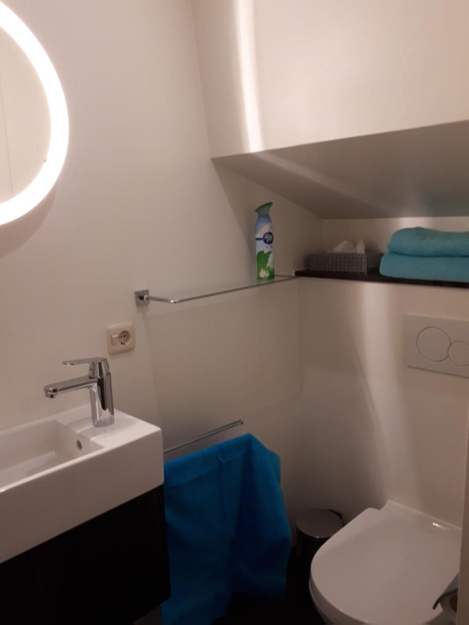 On Water Bed & Breakfast 3*