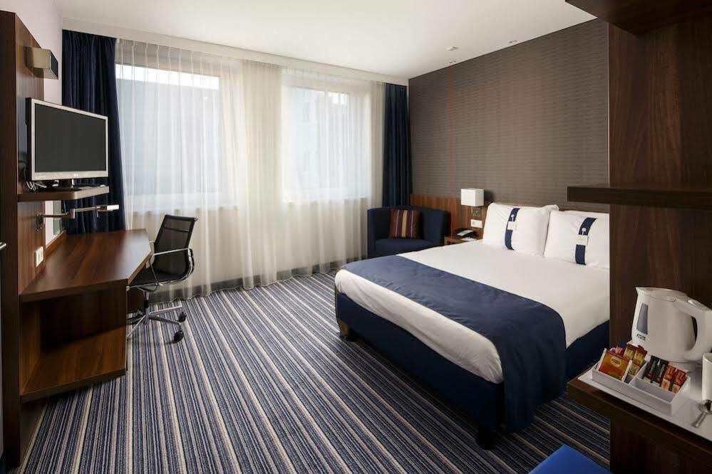 Hotel Express - Station By Ihg 3*