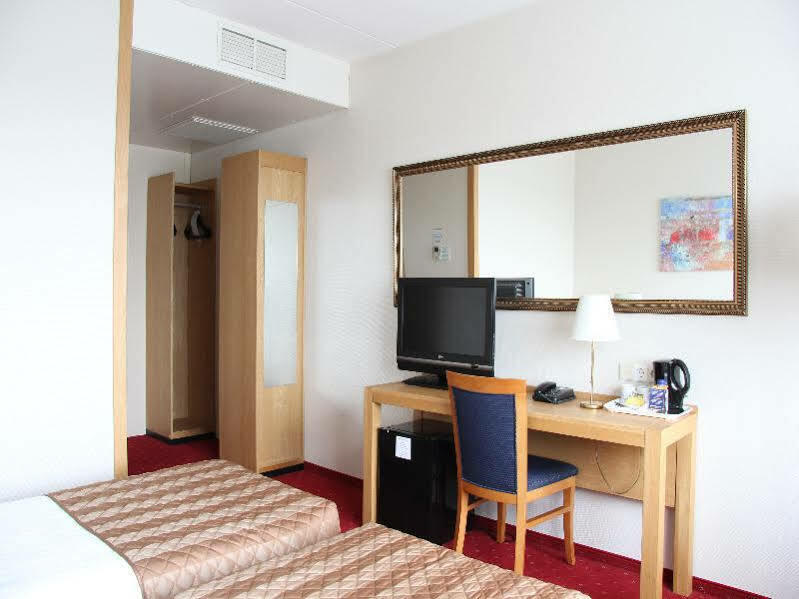 Hotel Bastion Alexander 4*