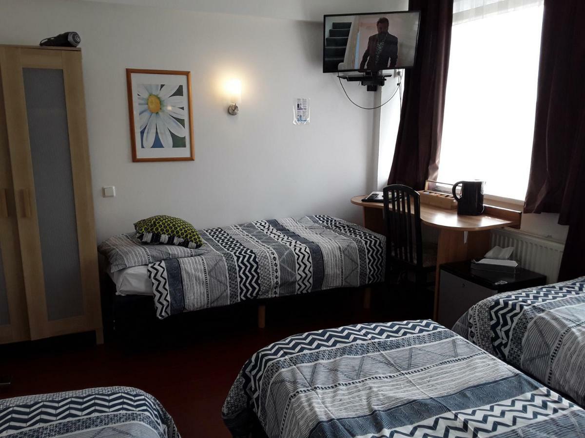 Baan 2* Rotterdam