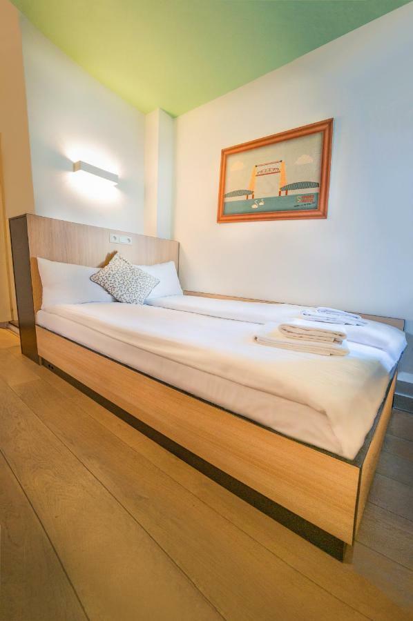 Hostel Sparks