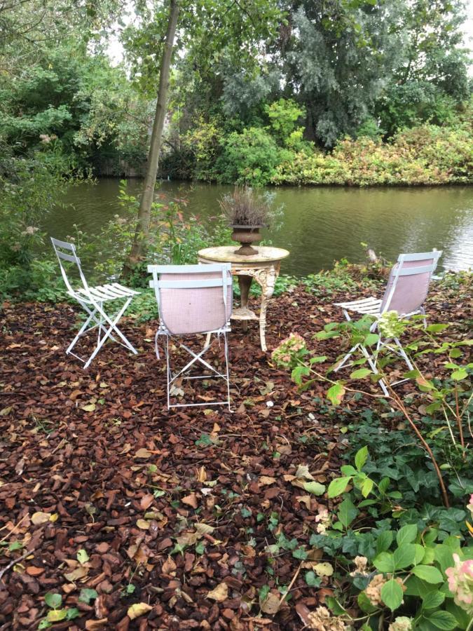 Huis In De Bergse Plas