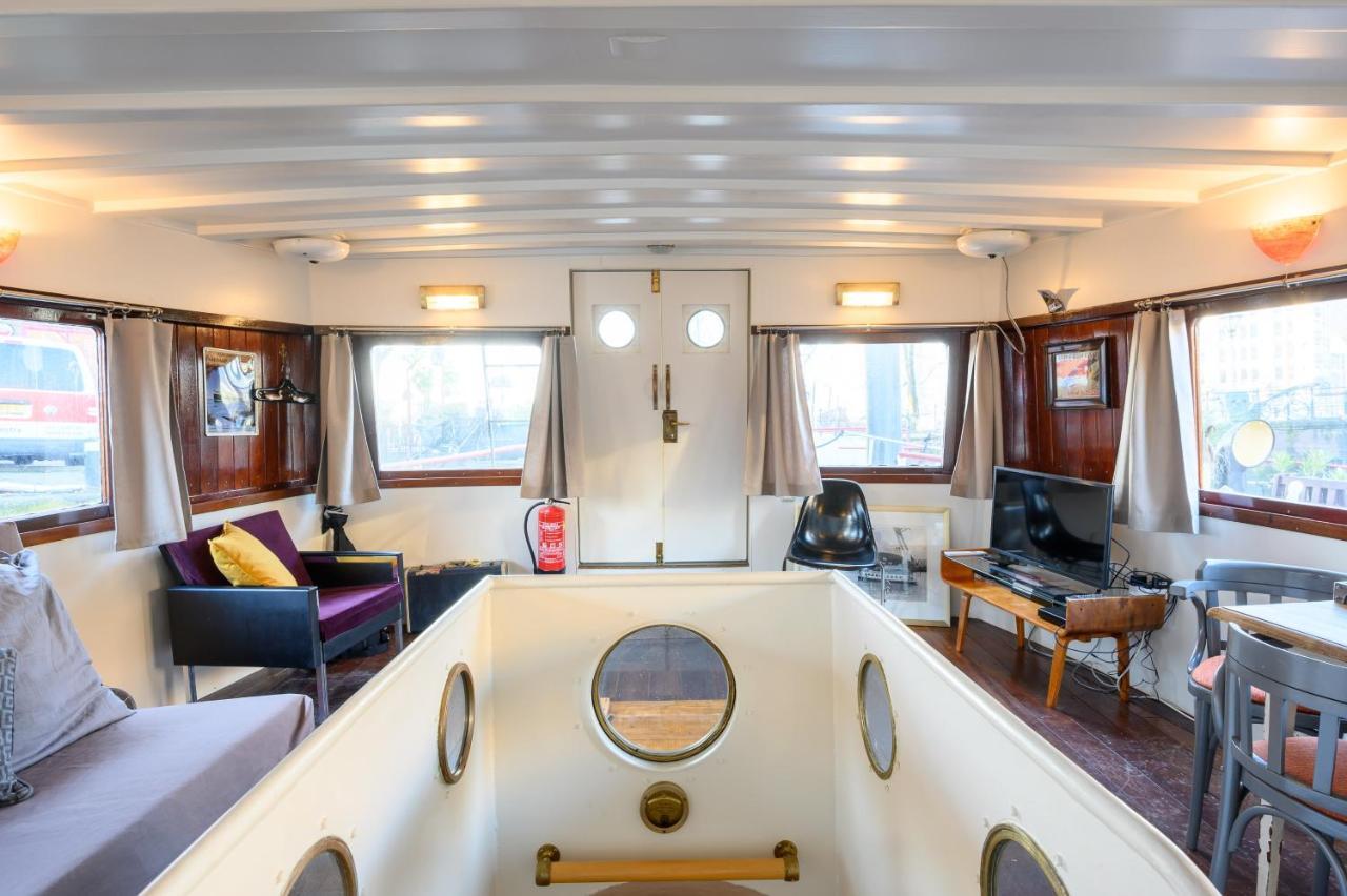 Boatapartment Animathor On Location *