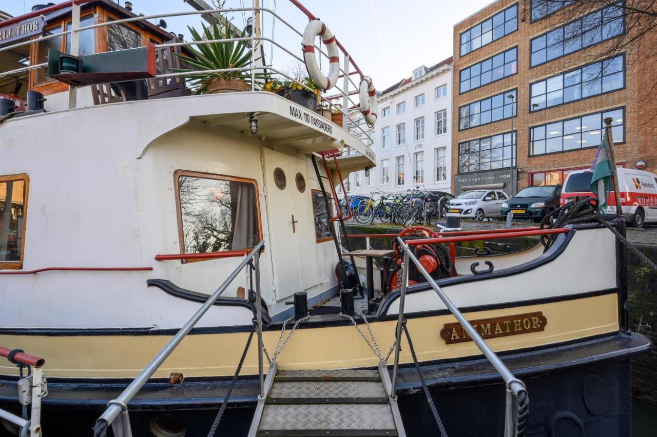Boatapartment Animathor On Location Botel