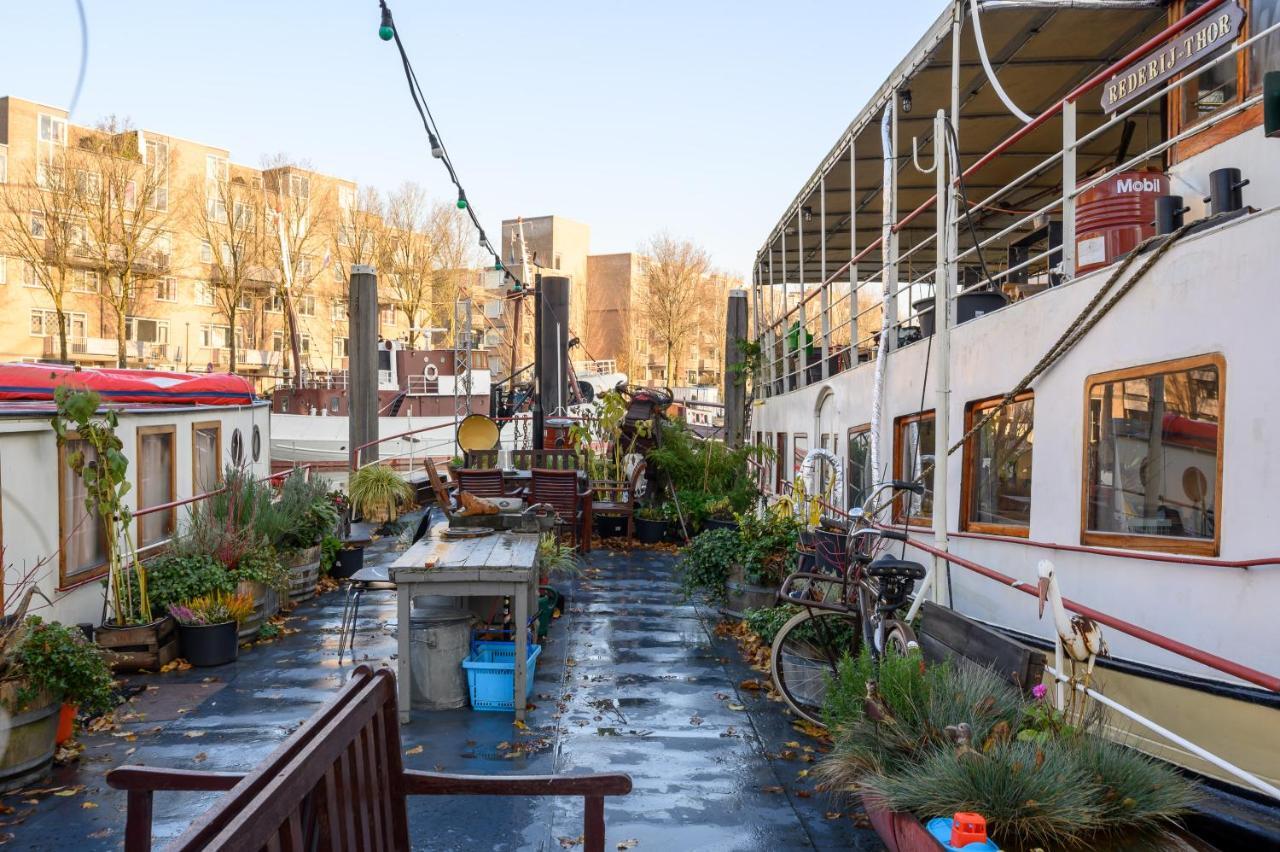 Boatapartment Animathor On Location Botel Rotterdam