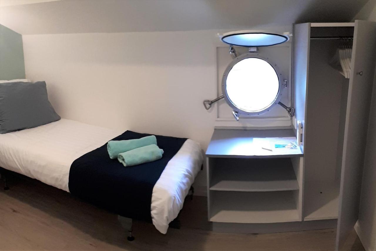 Bed & Breakfast On Water Rotterdam