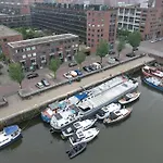 Classic Boat 4-6P Boco Living Rotterdam Marina