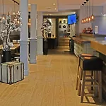 Hotel One
